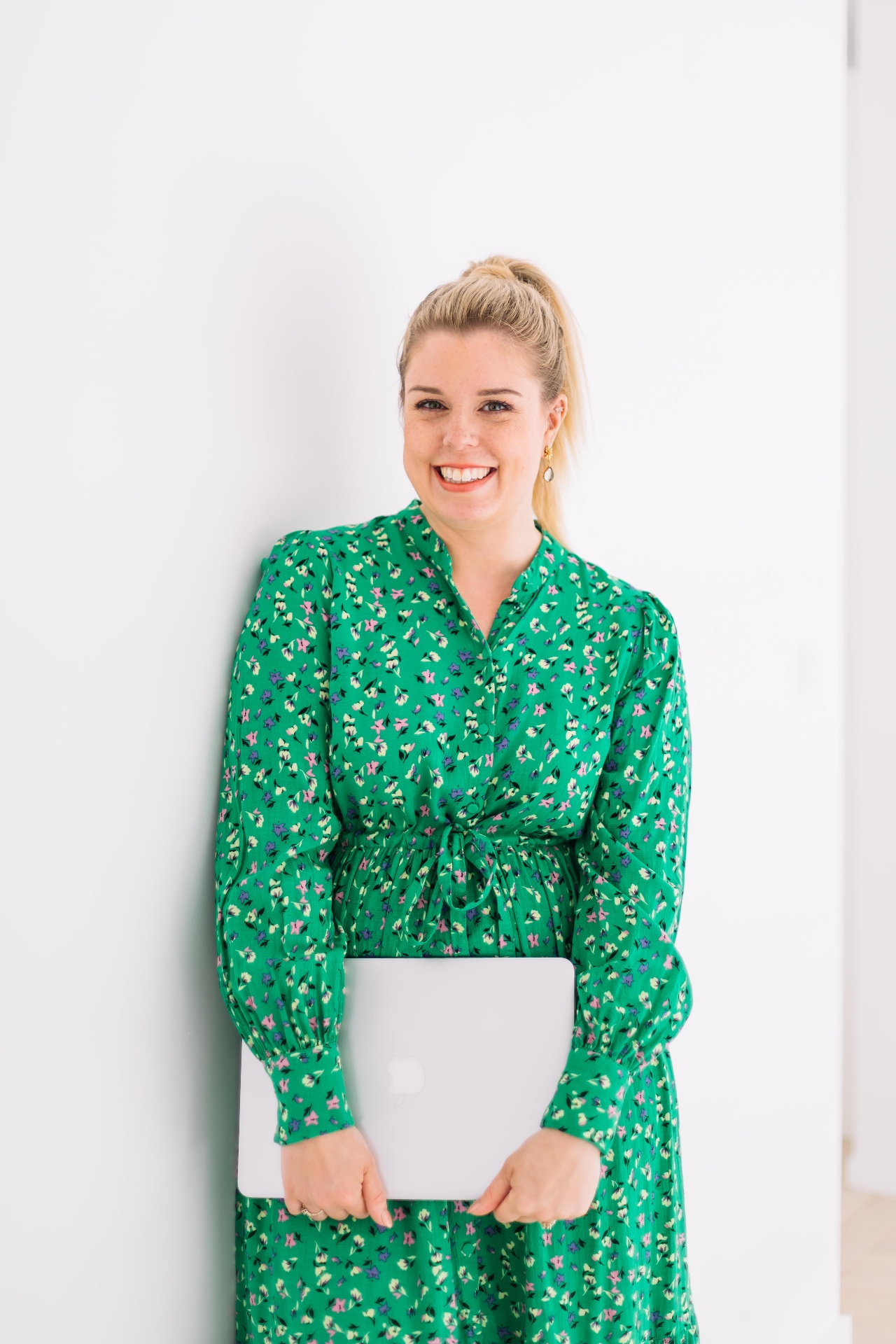 Hannelore met laptop